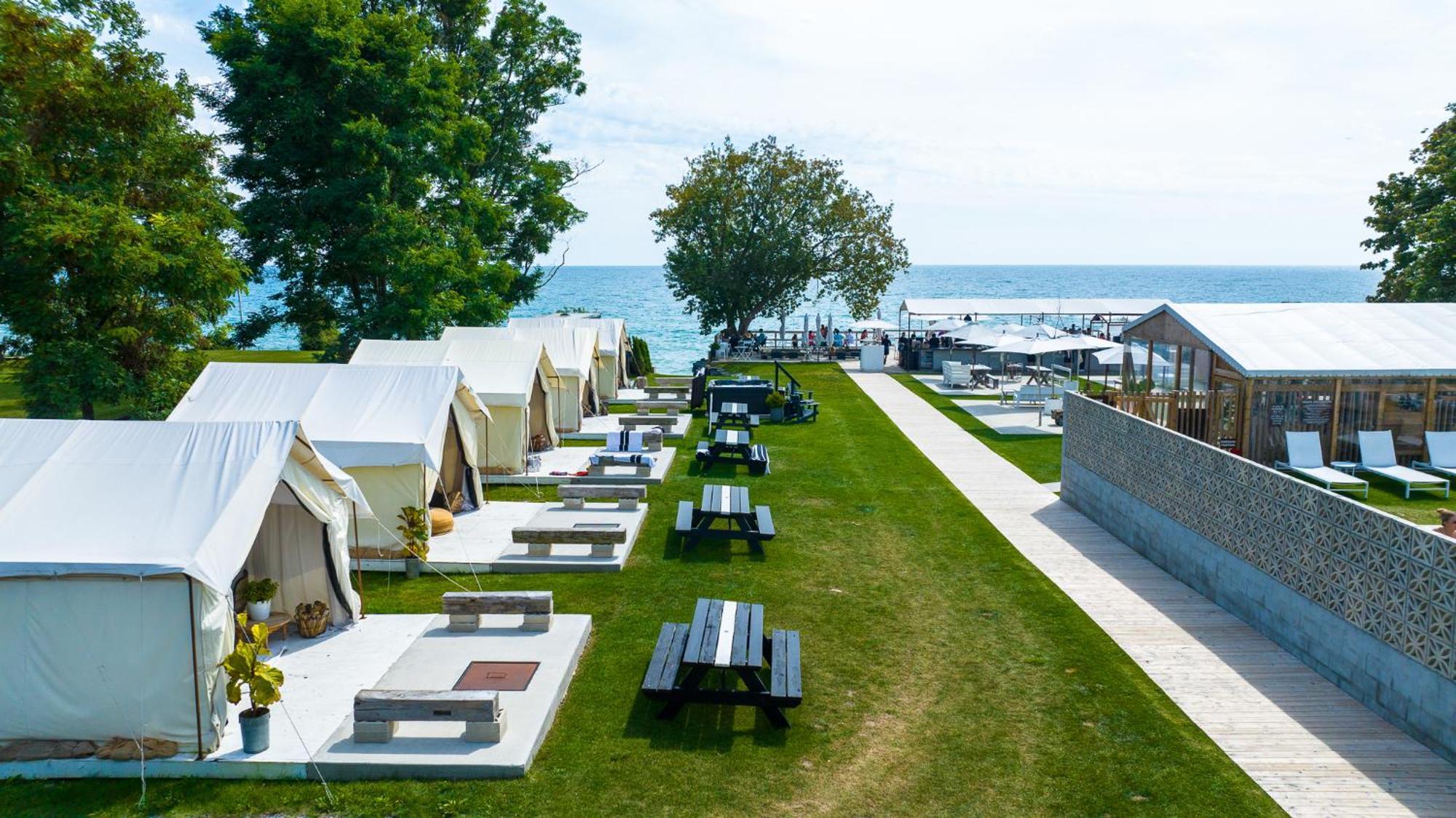 The Lakeside Prince Edward County Wellington Exterior photo