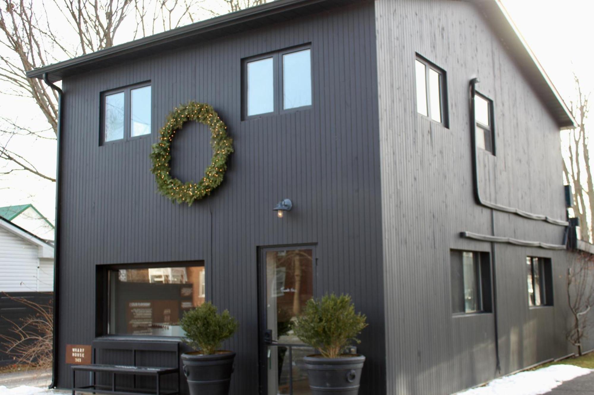 The Lakeside Prince Edward County Wellington Exterior photo